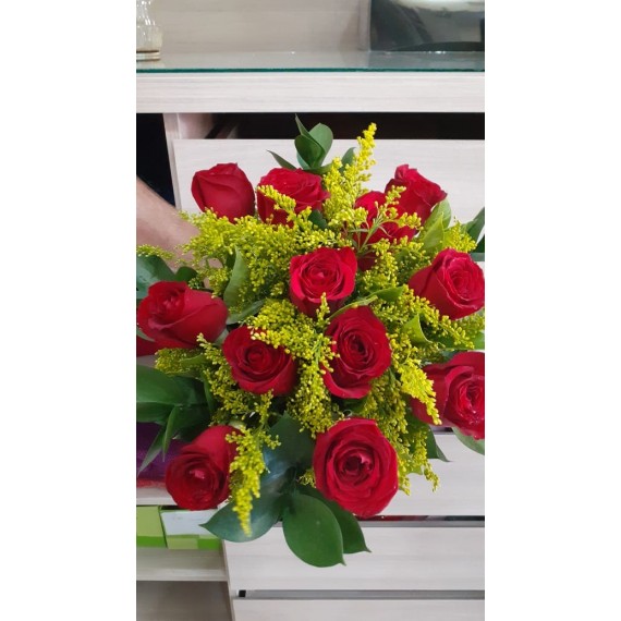 Ramalhete de Flores Charme com 12 Rosas