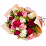 Buquê com 24 Rosas de Três Cores